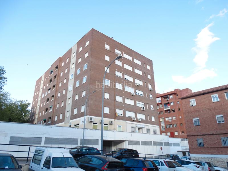 Foto 0e884947-73b9-410f-abd3-abbf76b796e7. Car parking in Alamín Guadalajara