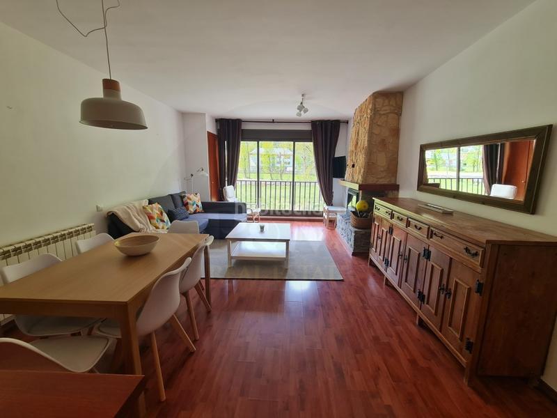 Foto ecb0dc7c-467c-4102-ac83-05b4860172c6. Affitto piccolo appartamento con parcheggio in Les