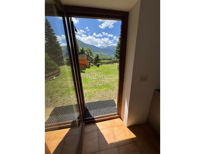 Foto 1da0890e-e008-4c25-9a6d-b9ed32f33f0a. Casa adossada amb aparcament a Casarilh Vielha e Mijaran