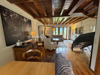 Maison jumelée  Carrer palanca. Casa adosada de cinco habitaciones situada en casarilh