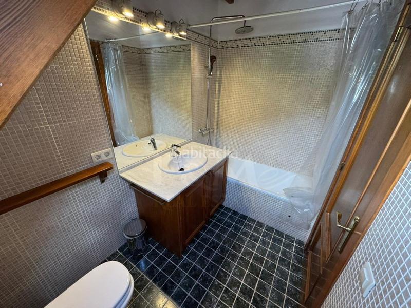 Foto 6f4bd80f-9aea-46f4-9817-d400c4a0aa1d. Casa adossada amb aparcament a Casarilh Vielha e Mijaran