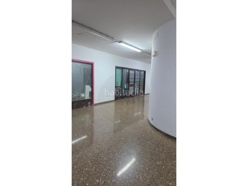 Foto 4d3af052-7fc6-4c91-b435-914294ef8497. Alquiler local comercial  situados en el centro de Vielha. en Vielha e Mijaran