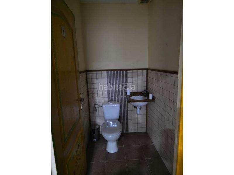 Foto 9bb25b23-e0a5-4035-8aad-179e9c00fe3d. Lloguer local comercial a Vielha Vielha e Mijaran