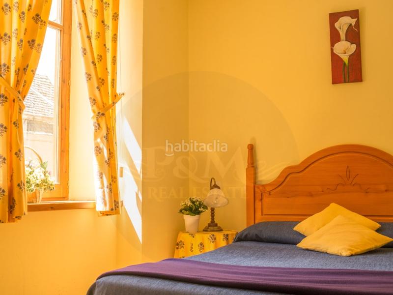 Foto b36163ac-1547-4a49-a6f0-02bb99a5702c. Alquiler local comercial casa aranesa con habitaciones luminosas situada y destinada actualmente a pension. pension alquiler de habitaciones tempor en Les