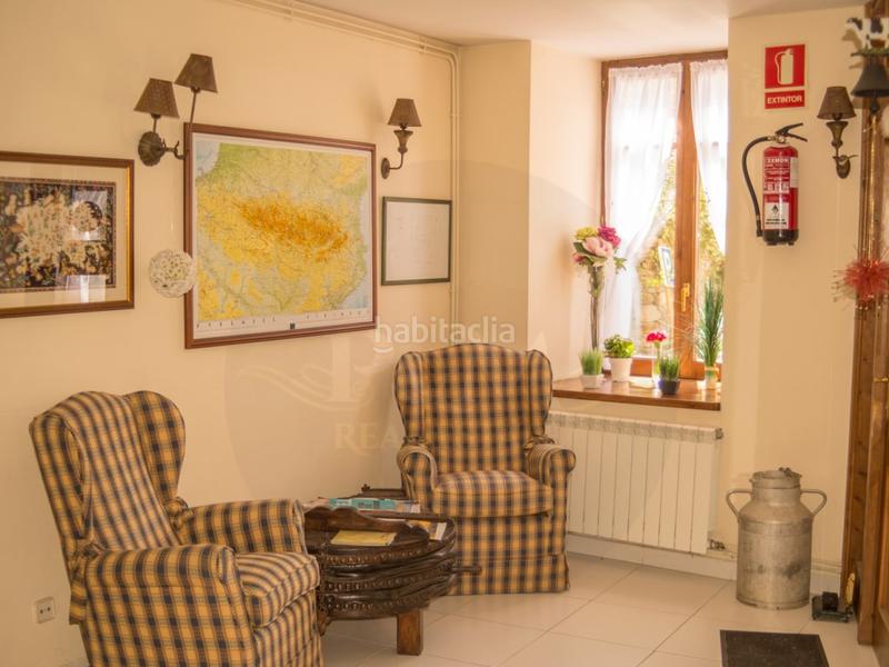 Foto 162396e3-c27e-484c-8391-3a76de236962. Location local commercial dans Les