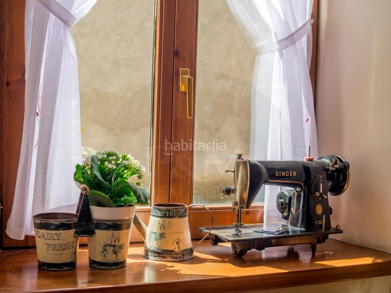 Foto 425101e9-7675-42d9-a799-ce6804271096. Location local commercial dans Les