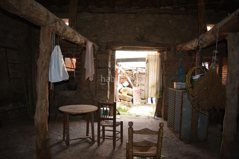 Foto 0c040a31-1933-4bf2-a0c2-bf3b91e70390. Casa pajar con patio y pozo en Fresnedilla