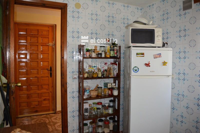 Foto 82ceb521-65b0-4aa1-b288-718de0eced6a. Flat with heating in Adrada (La)