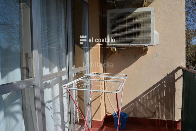 Foto dc5129e6-c384-42a7-9258-c389e75834c9. Flat with heating in Adrada (La)