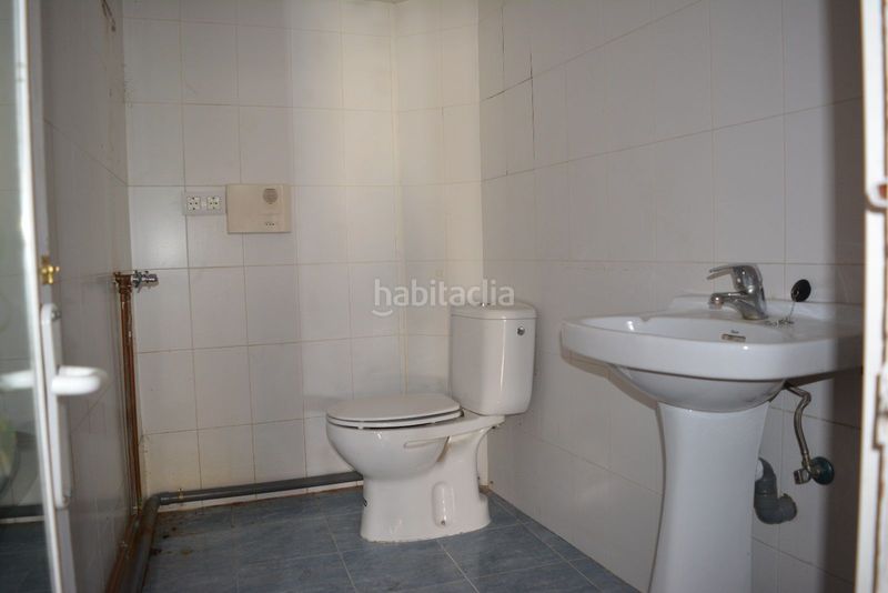 Foto 9fe601e8-9815-465d-9633-8e02e5188e33. Lloguer local comercial a Sotillo de la Adrada
