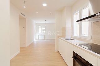 Appartement  Peñascales. Vivienda de 3 dormitorios en calle peñascales, madrid