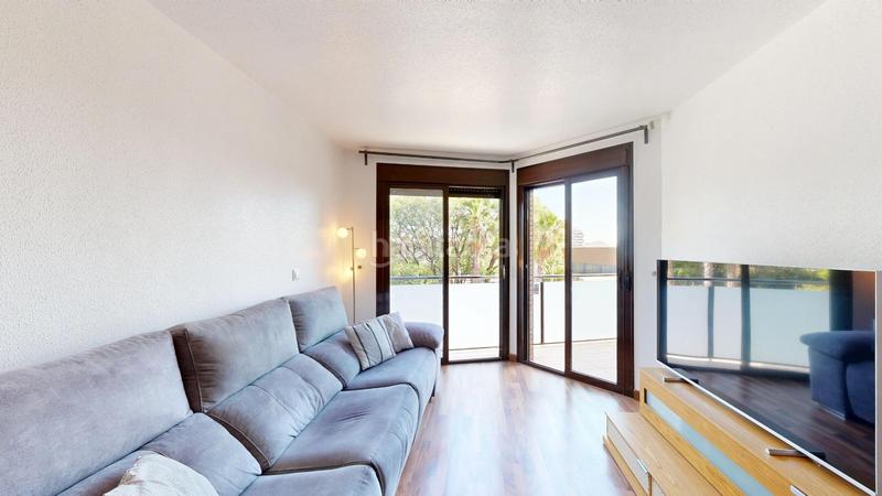 Foto 042d0b9f-bcdd-412d-a28a-047a4b14c7a6. Apartament amb aparcament a Juan Carlos I Murcia