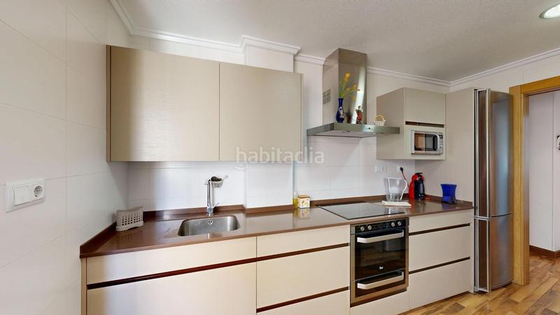 Foto 7cde8bb2-cb5c-4853-a09e-5934b128d6a4. Apartament amb aparcament a Juan Carlos I Murcia
