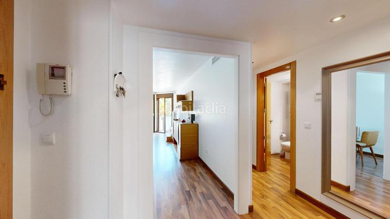Foto a016c50c-3d5a-4fbb-abe9-3b99c377a4a1. Apartament amb aparcament a Juan Carlos I Murcia