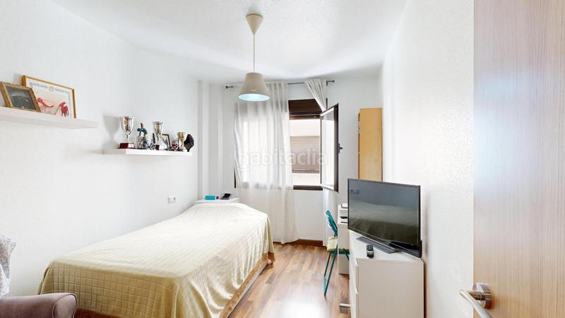 Foto a6f75eec-caff-48ef-9358-4d0374d20928. Apartament amb aparcament a Juan Carlos I Murcia