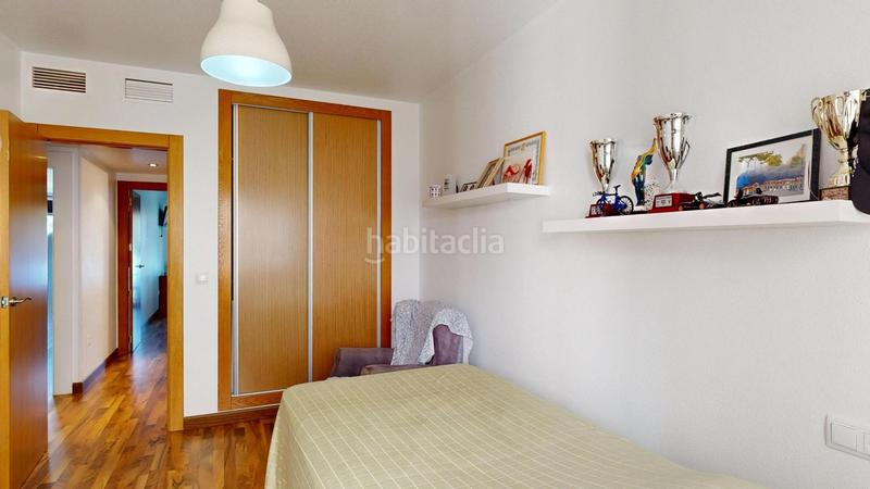 Foto b7e6cb26-aca4-4596-8a7b-ff010f3e7bc5. Apartament amb aparcament a Juan Carlos I Murcia