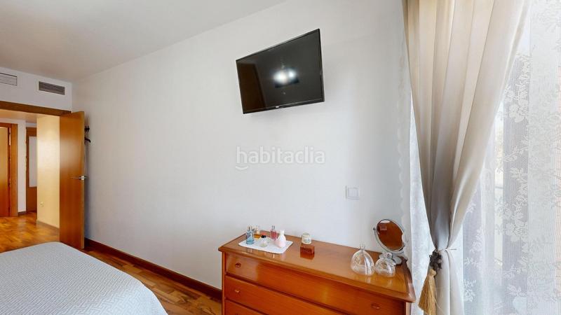 Foto ba1ca81f-3704-4f13-8680-6baf12b32680. Apartament amb aparcament a Juan Carlos I Murcia