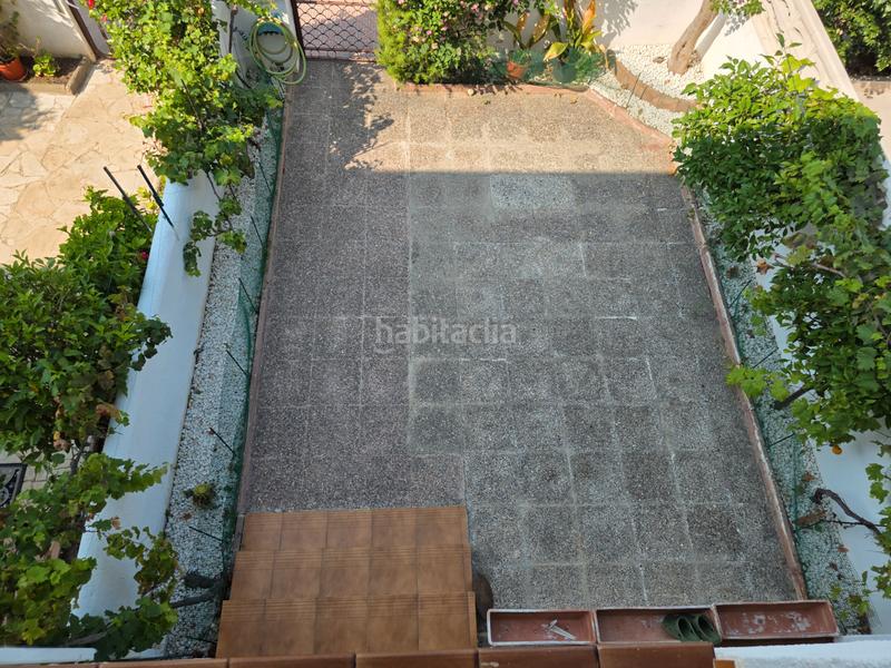 Foto 72556d30-ff05-4461-a260-8c10c5c9b571. Casa adossada amb xemeneia aparcament a Coma-ruga platja Coma-ruga