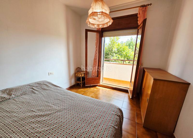 Foto 813b90d2-0ebf-48d4-8139-3e849543095d. Casa adossada amb xemeneia aparcament a Coma-ruga platja Coma-ruga