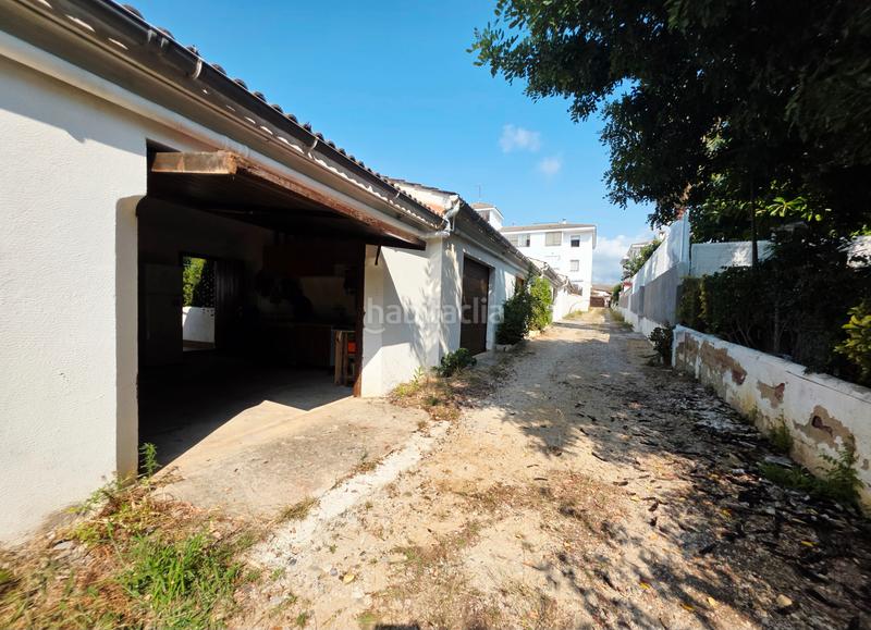 Foto 88b7eca7-2f43-4439-a2ab-f09d413f90b9. Casa adossada amb xemeneia aparcament a Coma-ruga platja Coma-ruga