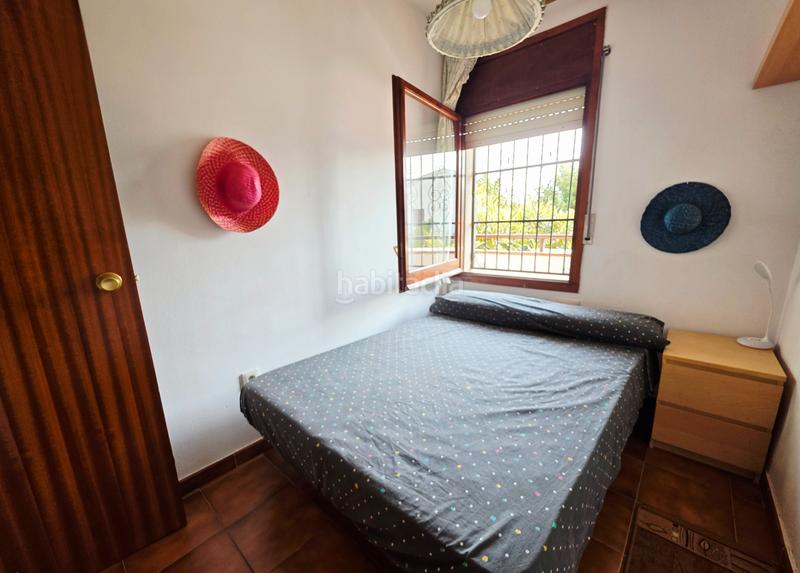 Foto d41b47db-bfdb-4dc9-a15d-3766ee336165. Casa adossada amb xemeneia aparcament a Coma-ruga platja Coma-ruga