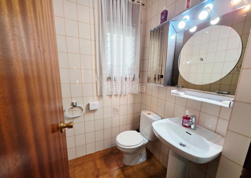 Foto e1d45027-9fc7-4521-be2e-ffa80a735789. Casa adossada amb xemeneia aparcament a Coma-ruga platja Coma-ruga