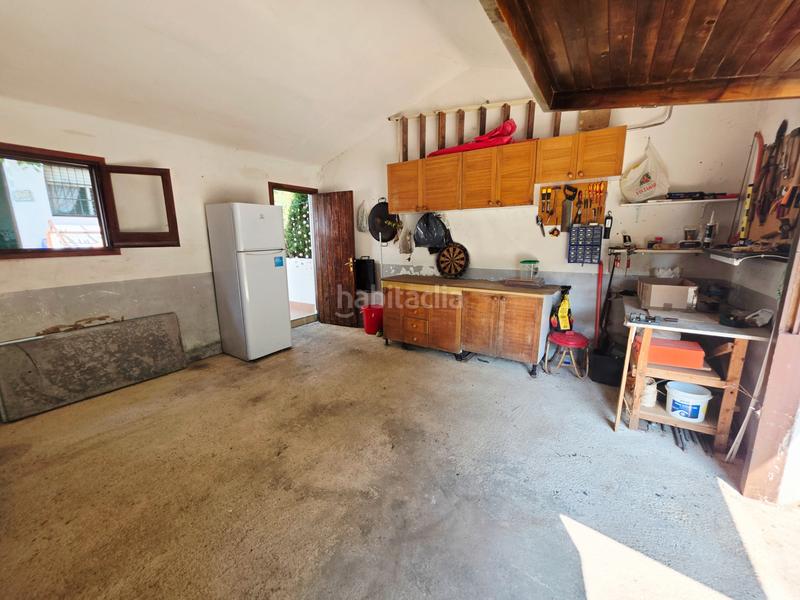 Foto eab80243-a517-4f96-bb70-ef3c8623e11e. Casa adossada amb xemeneia aparcament a Coma-ruga platja Coma-ruga