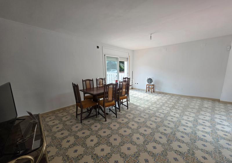 Foto 116ea4f7-d9c0-4cf4-b0de-1b125a5bd1e9. Chalet with parking pool in Mas Borràs-Coto del Rey Vendrell (El)