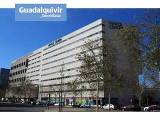 Parking voiture à Parque María Luisa -Giralda Sur. Garaje en venta en nervión