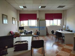 Oficina a Centro. Gran oportunidad!! magnifica oficina en zona de negocios de mont