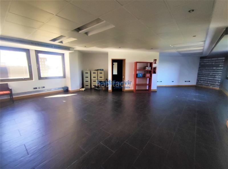 Foto 00cda033-1482-4b24-ae57-67d6d10d7d2b. Büro mit heizung parking in El Tardón - El Carmen Sevilla