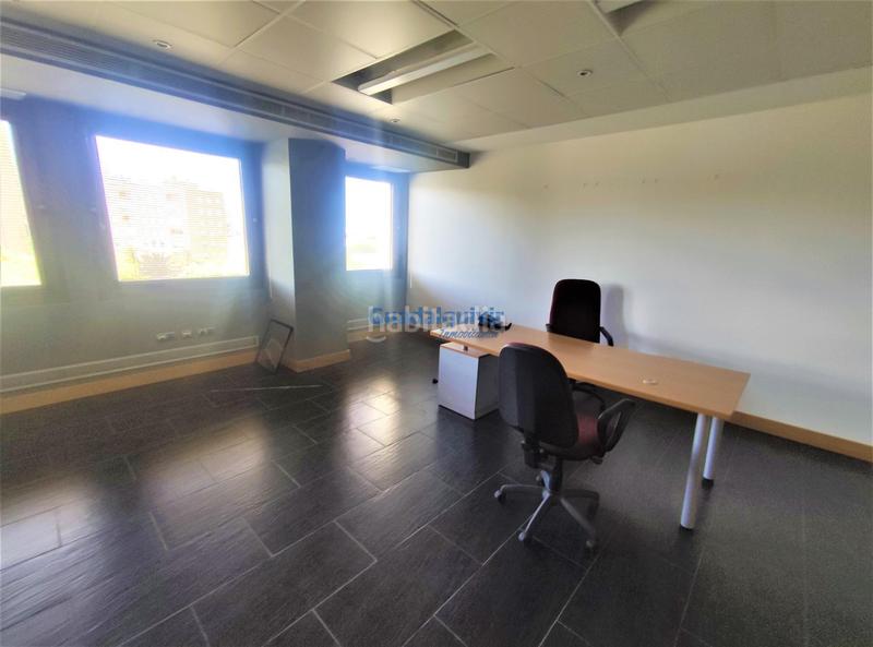 Foto 13f98896-286a-4050-898d-c2ce989c1ca4. Büro mit heizung parking in El Tardón - El Carmen Sevilla