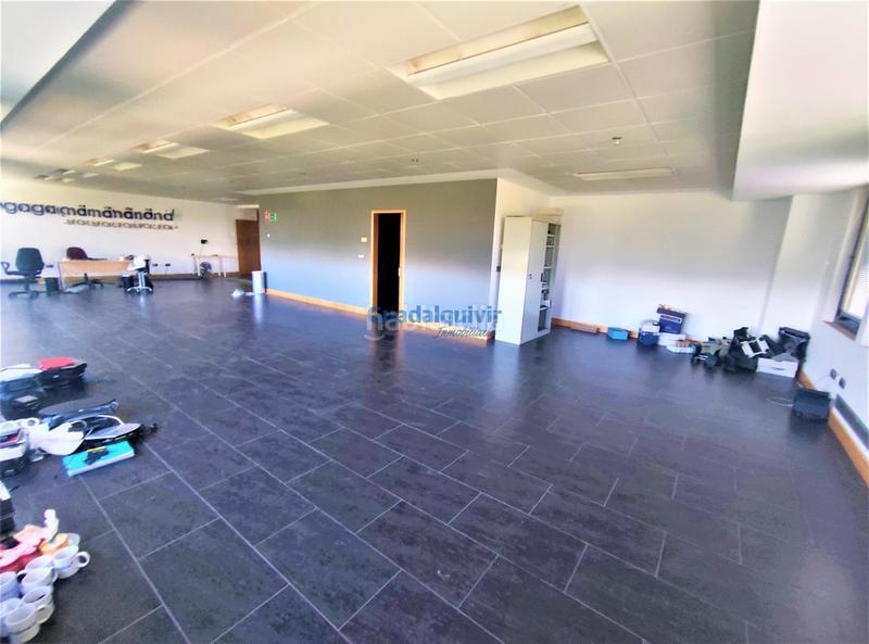 Foto dc6f5693-43e9-4d0a-954e-1c3dd1e69e65. Büro mit heizung parking in El Tardón - El Carmen Sevilla