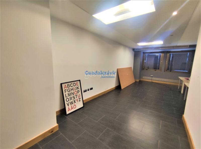Foto dd5787d5-ab39-419f-a321-1a4752bd8faf. Büro mit heizung parking in El Tardón - El Carmen Sevilla