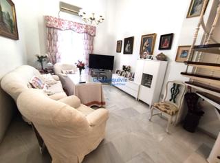 Appartement à San Bartolomé. Dúplex en menéndez pelayo