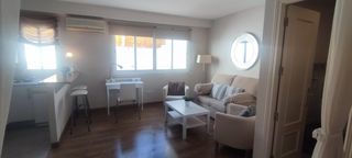Flat in Calle DOÑA MARIA CORONEL