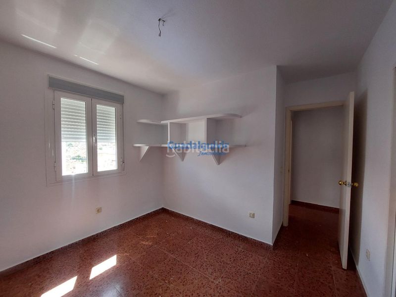 Foto bec01191-4f06-4115-8688-b73985b1dd96. Lloguer pis amb aparcament piscina a Centro Montequinto