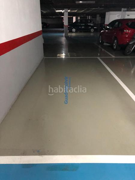 Foto 4b5d7500-c9cb-41f8-a081-d633b7e60e26. Aparcament cotxe a La Buhaira Sevilla