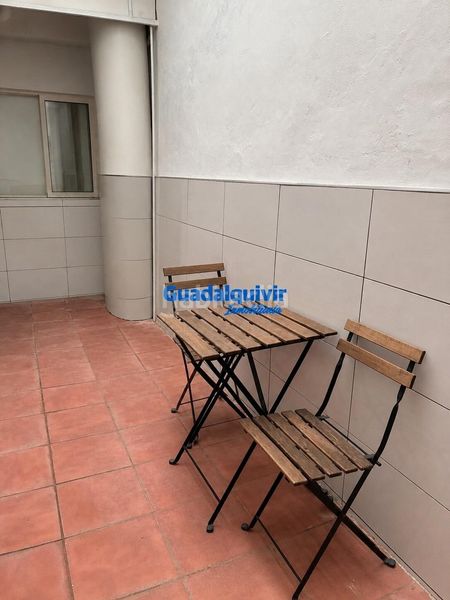 Foto 0b1622bf-c126-4a87-9b0c-6da4c6bb1260. Rent flat in Barrio del Nervión Sevilla