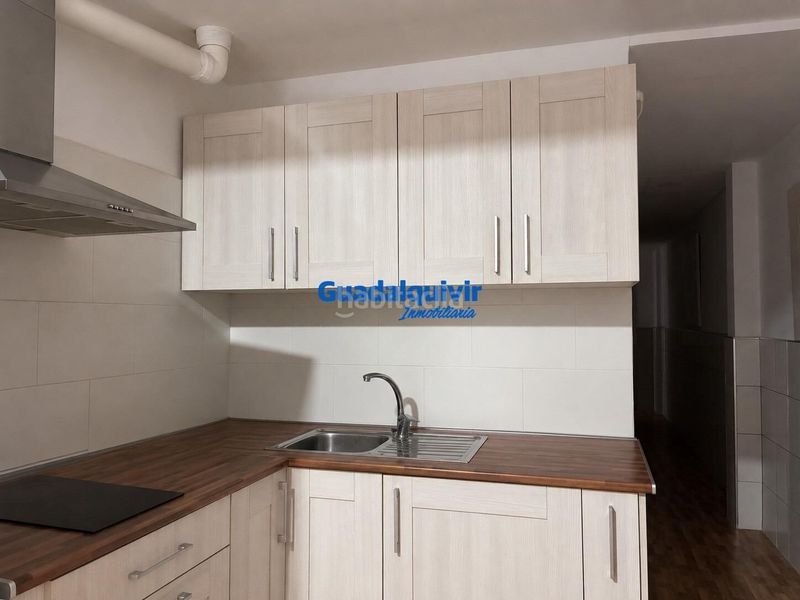 Foto 3fa892c0-514c-4f29-89c7-52f059f5798b. Rent flat in Barrio del Nervión Sevilla
