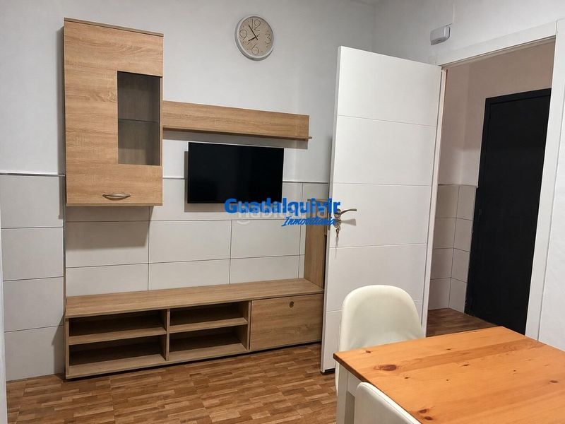 Foto b96acf21-da93-4db3-94e8-89e5aa2920e0. Rent flat in Barrio del Nervión Sevilla