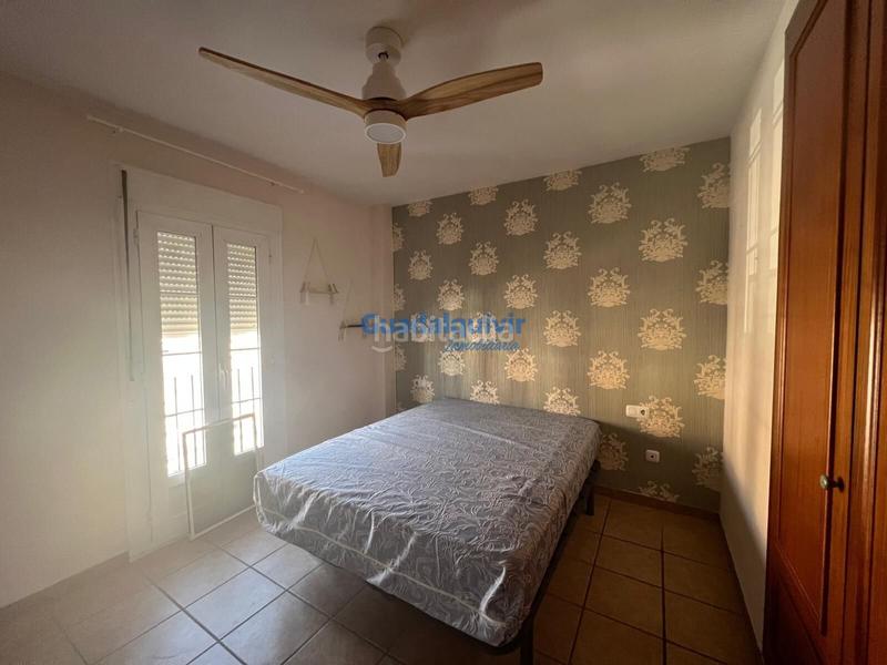 Foto 78e36fb6-df9b-4c71-8d70-fc7c996d9a7d. Alquiler casa adosada  semi amueblada de esquina con 4 dormitorios y patio, con zonas comunes con piscina en Dos Hermanas