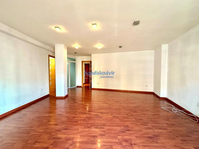 Foto 781d16d2-04ea-4290-b19e-3d606ff62ca1. Rent flat in La Calzada - La Florida Sevilla