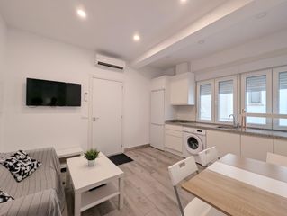Affitto Piccolo appartamento in La Buhaira. Alquiler de temporada. apartamento nuevo en avd eduardo datoprox