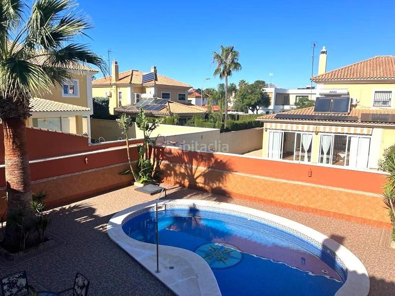 Foto 366fac47-fea4-4402-8fe2-4c0dd1e5adec. Xalet amb calefacció aparcament piscina a Olivar de Quintos Montequinto