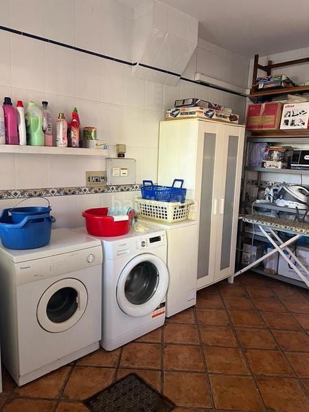 Foto 86d7cd81-bd9f-45a0-9a50-159dad92835d. Xalet amb calefacció aparcament piscina a Olivar de Quintos Montequinto