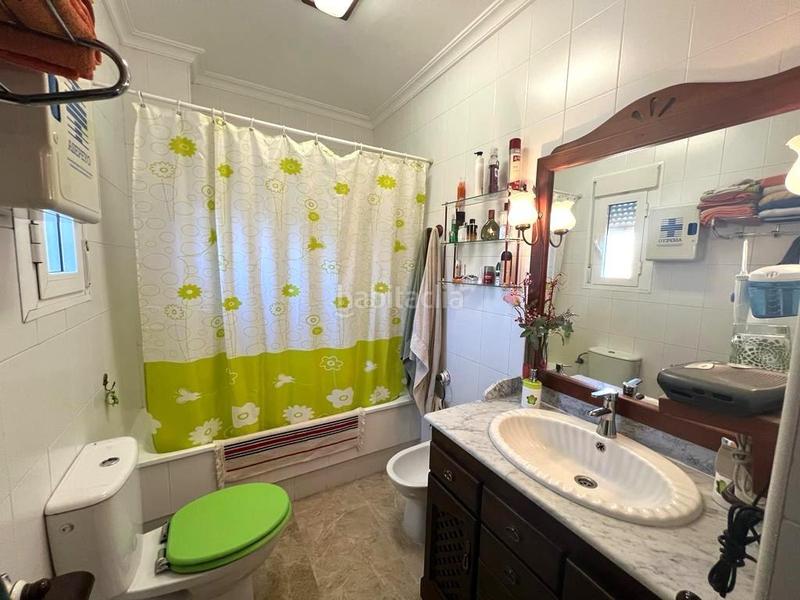 Foto b49ddde6-d8d9-4c51-8f45-f6e45714c822. Xalet amb calefacció aparcament piscina a Olivar de Quintos Montequinto