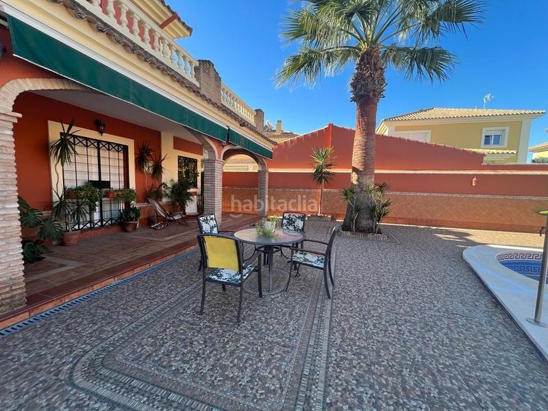 Foto e078d0d3-facf-4828-8b6b-1c582f86fbe1. Xalet amb calefacció aparcament piscina a Olivar de Quintos Montequinto