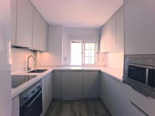 Location Appartement à La Calzada - La Florida. Piso de 3 dormitorios 2 baños  sin amueblar junto avda de la buh
