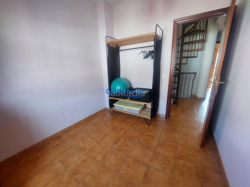 Foto a6bcfb6b-5829-46e0-9be0-d10062de4c7e. Casa adossada amb aparcament piscina a Condequinto Montequinto